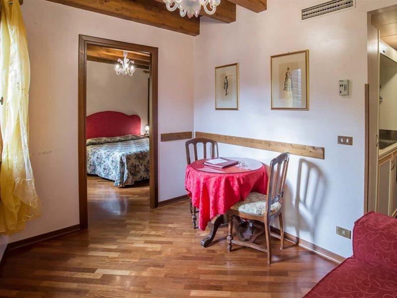 Hotel Piccola Fenice Venedig Exteriör bild