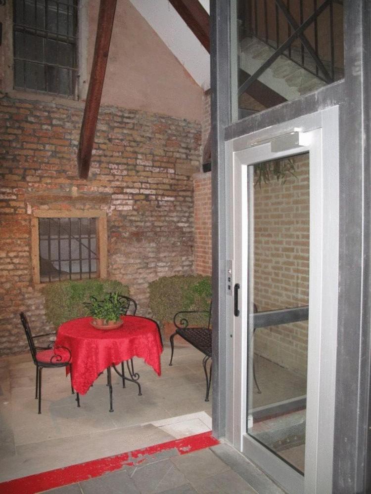 Hotel Piccola Fenice Venedig Inreriör bild